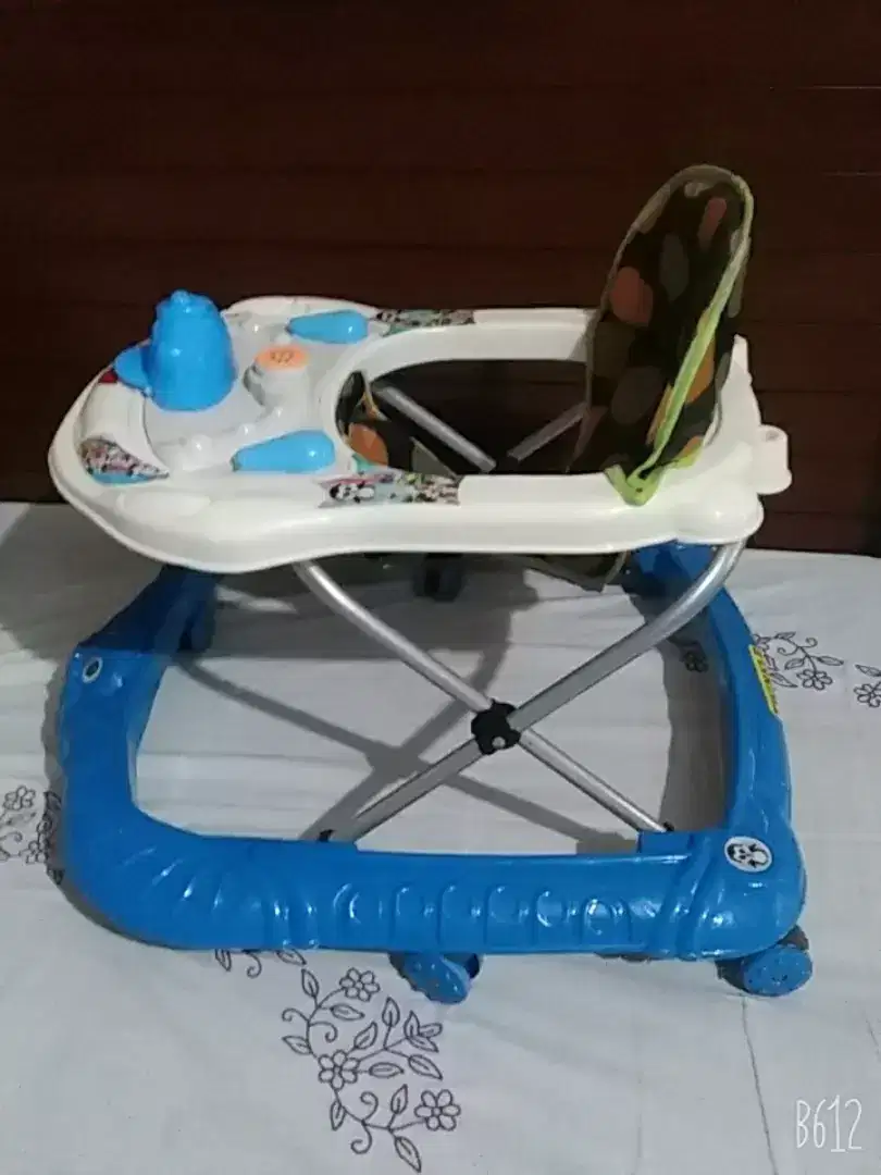baby walker