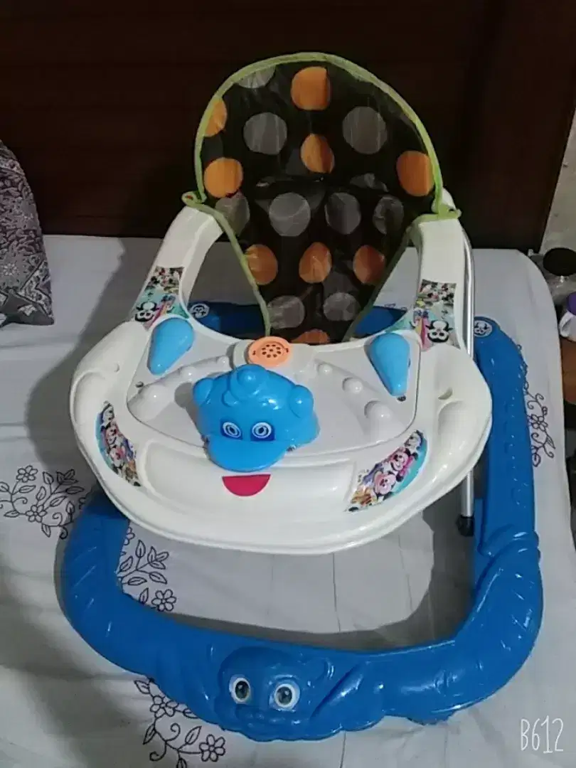 baby walker