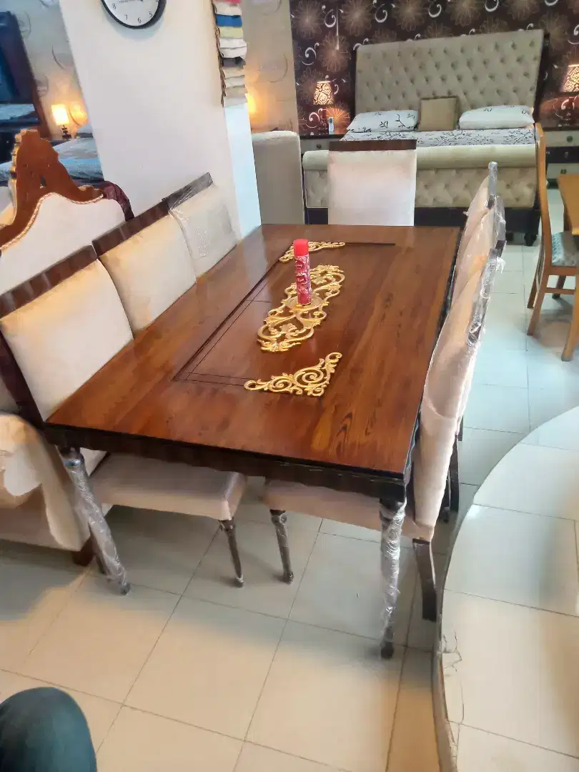 Daining table for sale