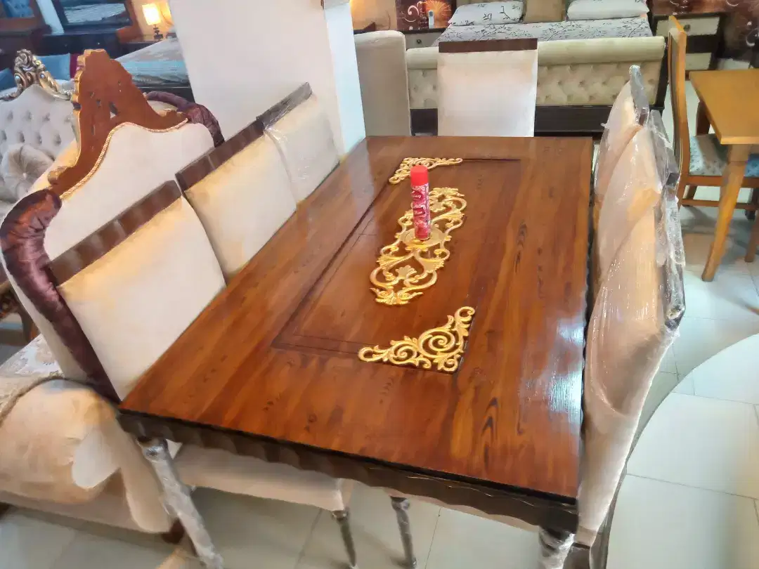 Daining table for sale