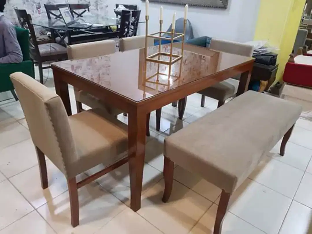 Daining table for sale