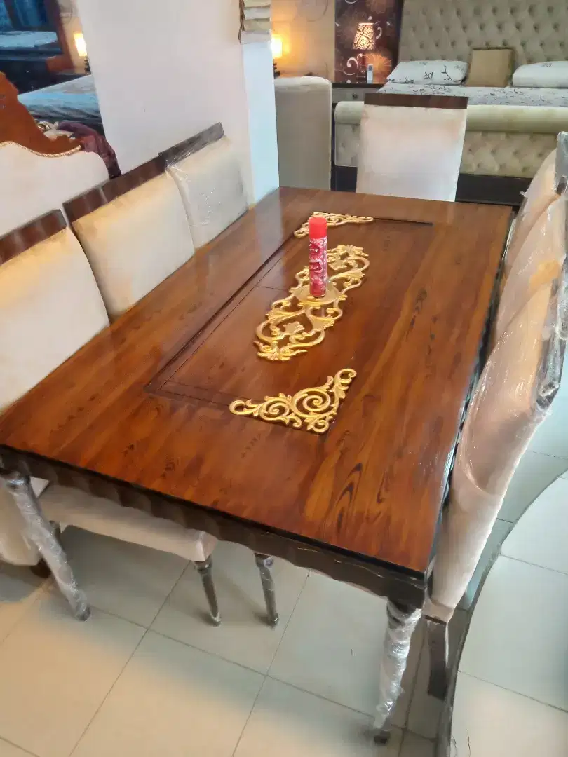 Daining table for sale